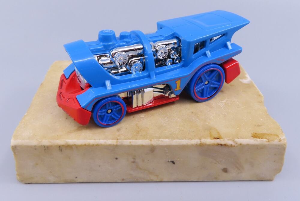 Hot Wheels THOMAS & FRIENDS Loco Motorin' Blue HW Metro 3/10 Diecast 1:64 Loose